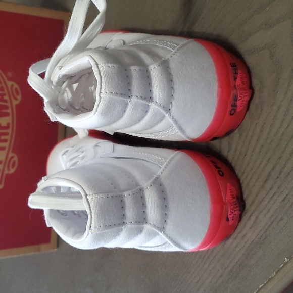 Vans Sk8-hi shoes size 4.5 juniors. New in box - Picture 3 of 6